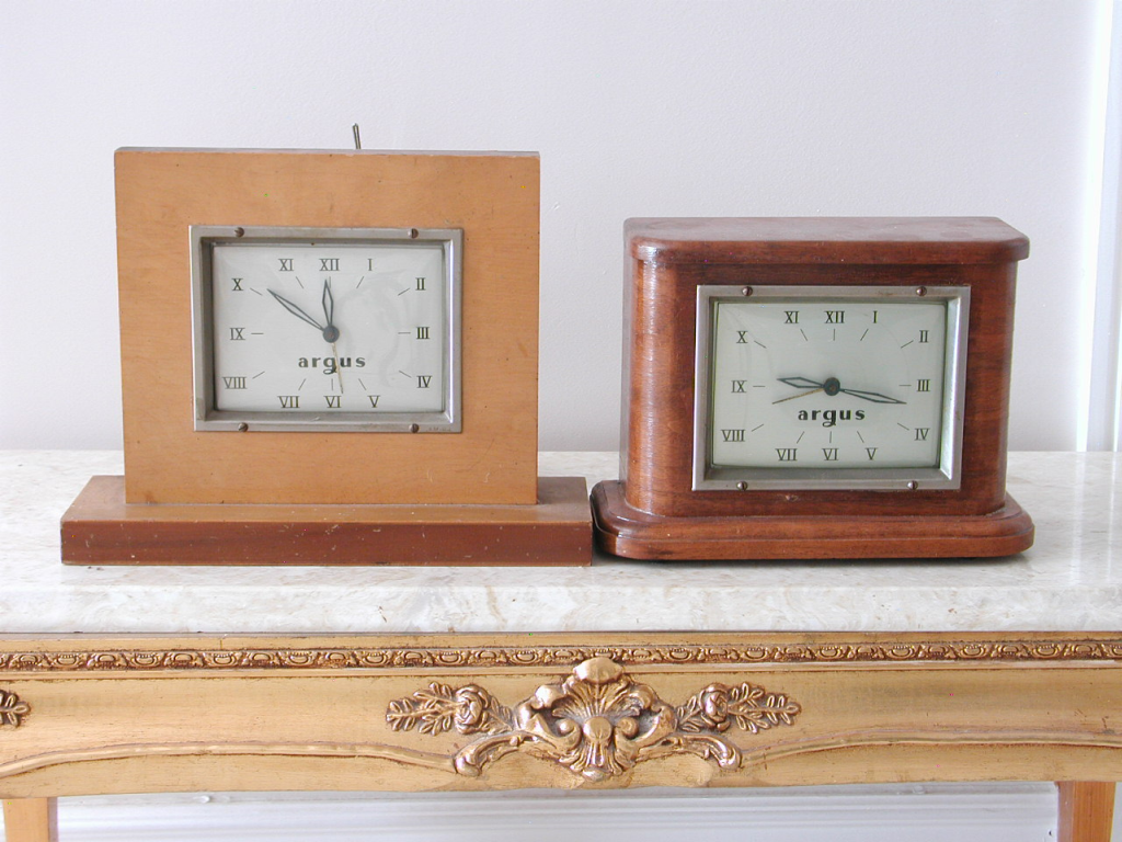 Mantle clocks